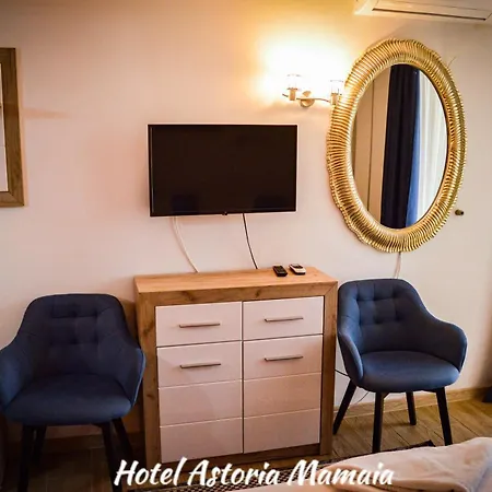 Astoria مامايا