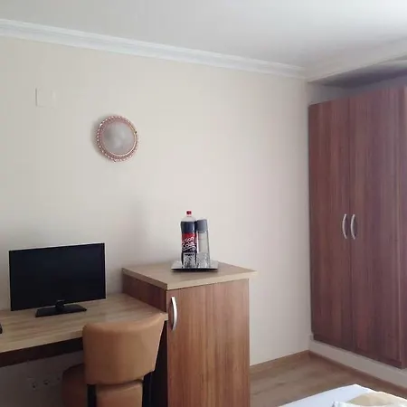 Astoria فندق